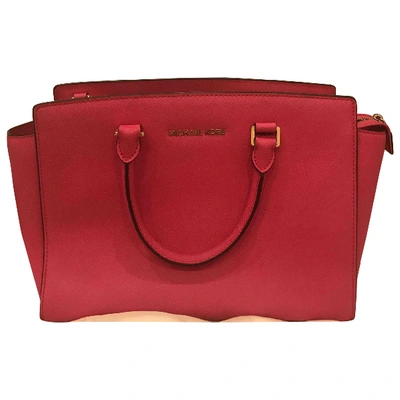 Pre-owned Michael Kors Dillon Cloth Handbag In Pink
