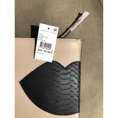 Pre-owned Kendall + Kylie Leather Clutch Bag In Beige