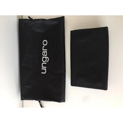 Pre-owned Emanuel Ungaro Leather Clutch Bag In Black