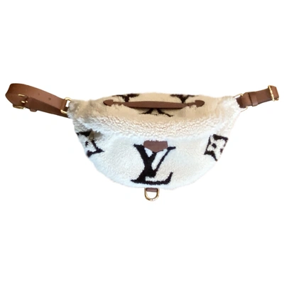 Bum bag / sac ceinture wool crossbody bag Louis Vuitton Beige in Wool -  20897663