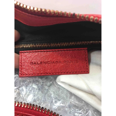 Pre-owned Balenciaga Weekender Leather Handbag In Red