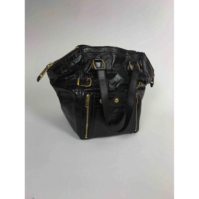 Pre-owned Saint Laurent Downtown Patent Leather Handbag In Black