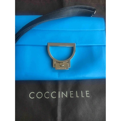 Pre-owned Coccinelle Leather Clutch Bag In Turquoise