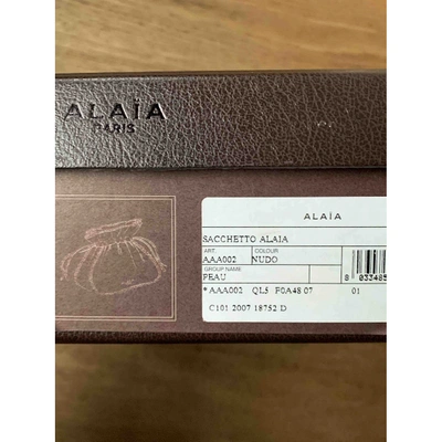 Pre-owned Alaïa Leather Clutch Bag In Pink