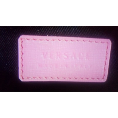 Pre-owned Versace Pink Leather Handbag