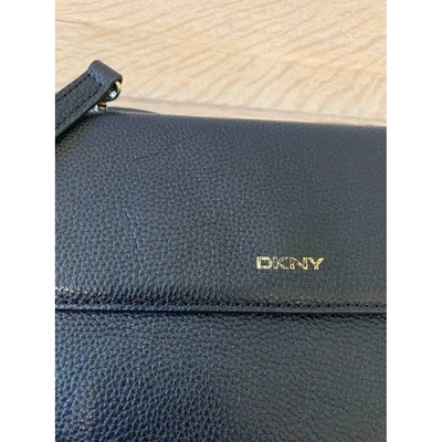Pre-owned Dkny Leather Clutch Bag In Black