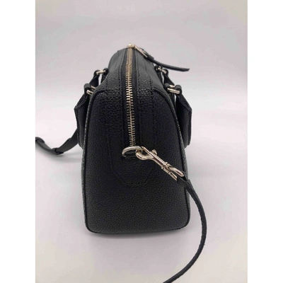 Pre-owned Donna Karan Leather Crossbody Bag In Black