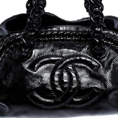 Pre-owned Chanel Black Patent Leather Handbag