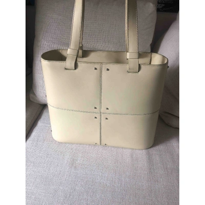 Pre-owned Tod's Leather Handbag In Ecru