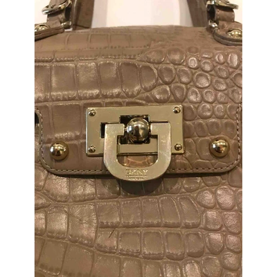 Pre-owned Dkny Beige Leather Handbag