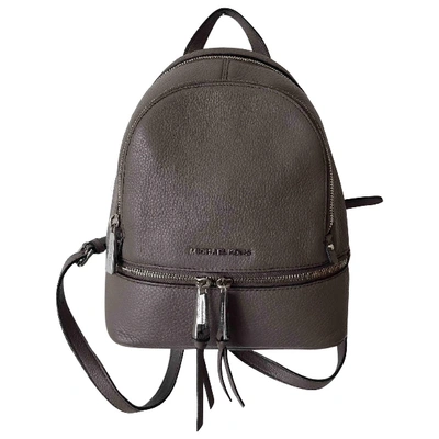 Pre-owned Michael Kors Grey Leather Backpack