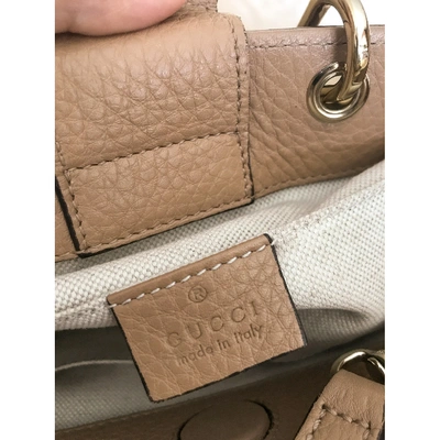 Pre-owned Gucci Bamboo Leather Handbag In Beige