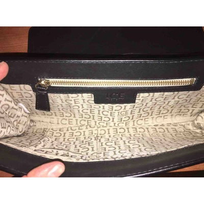 ICEBERG Pre-owned Leather Clutch Bag In Black