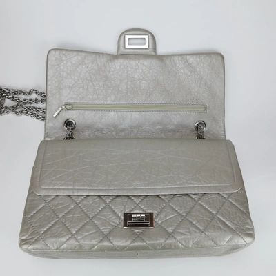 Pre-owned Chanel 2.55 Leather Crossbody Bag In Silver