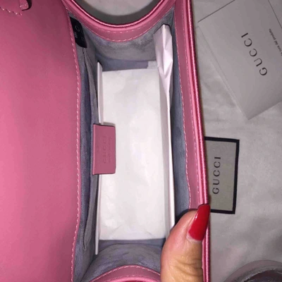 Pre-owned Gucci Sylvie Silk Crossbody Bag In Pink
