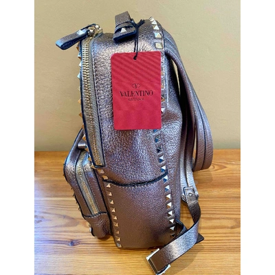 Pre-owned Valentino Garavani Rockstud Metallic Leather Backpack