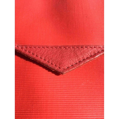 Pre-owned Versace Handbag In Red