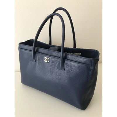 Pre-owned Chanel Executive Blue Leather Handbag