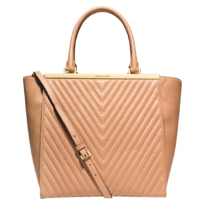 Pre-owned Michael Kors Leather Tote In Camel