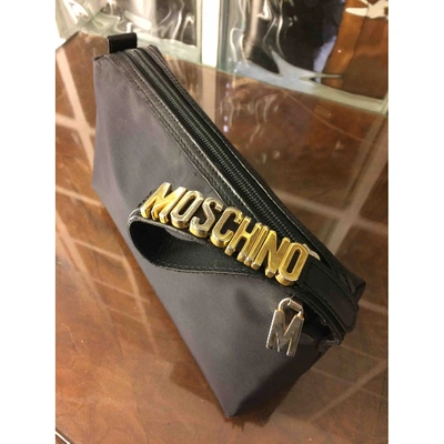 Pre-owned Moschino Cloth Clutch Bag In Black