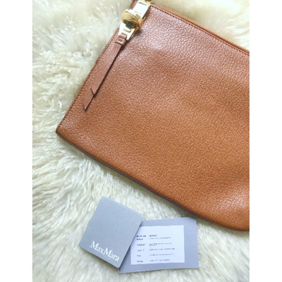 Pre-owned Max Mara Atelier Leather Clutch Bag In Camel