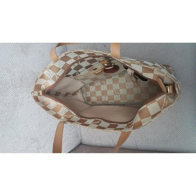 Pre-owned Pierre Cardin Tote In Beige