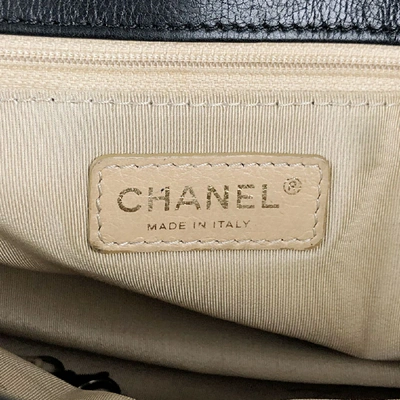 Pre-owned Chanel Black Leather Handbag