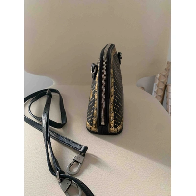 Pre-owned Gucci Guccy Minibag Leather Crossbody Bag In Black