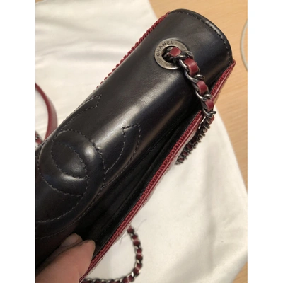 Pre-owned Chanel Leather Crossbody Bag In Burgundy