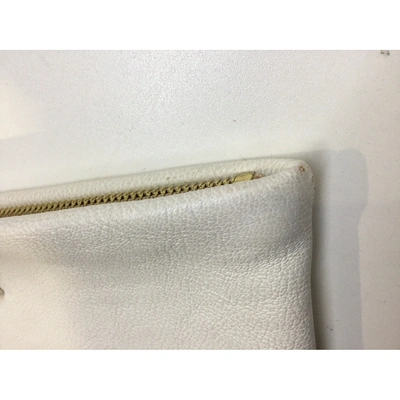 Pre-owned Corto Moltedo Leather Clutch Bag In White