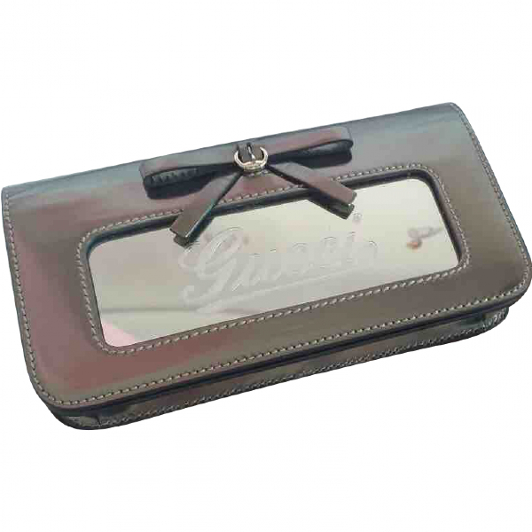 gucci patent leather clutch