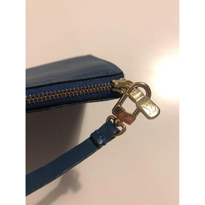 Pre-owned Louis Vuitton Leather Handbag In Blue