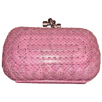 Pre-owned Bottega Veneta Pochette Knot Pink Python Clutch Bag