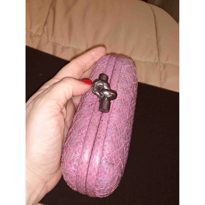 Pre-owned Bottega Veneta Pochette Knot Pink Python Clutch Bag