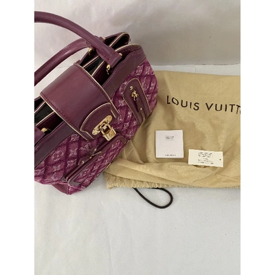 Pre-owned Louis Vuitton Cloth Handbag In Purple