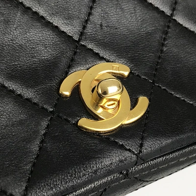 Pre-owned Chanel Black Leather Handbag