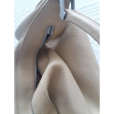 Pre-owned Versace Leather Handbag In Ecru