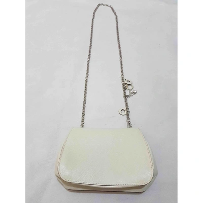 Pre-owned Ferragamo Leather Crossbody Bag In Ecru