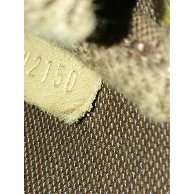 Pre-owned Louis Vuitton Pochette Accessoire Brown Cloth Clutch Bag