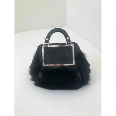 Pre-owned Versace Black Rabbit Handbag