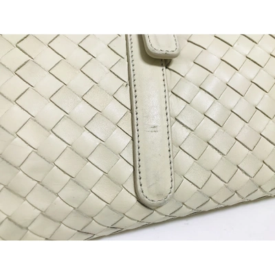 Pre-owned Bottega Veneta Leather Handbag In Ecru