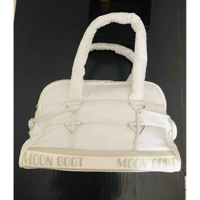 Pre-owned Moon Boot White Handbag