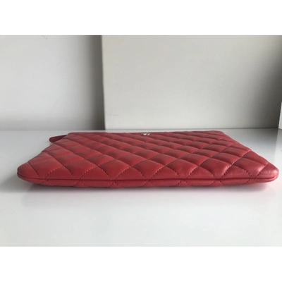 Timeless/classique leather clutch bag Chanel Red in Leather - 33062073