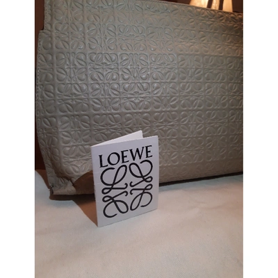 Pre-owned Loewe T Pouch Leather Clutch Bag In Grey