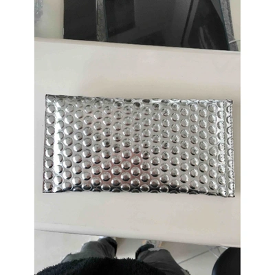 Pre-owned Mm6 Maison Margiela Silver Patent Leather Clutch Bag