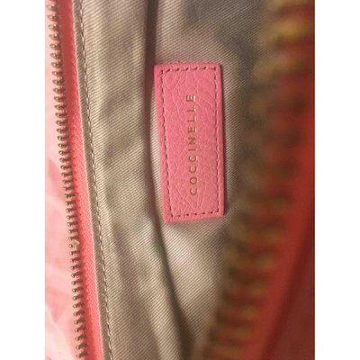 Pre-owned Coccinelle Leather Clutch Bag In Pink