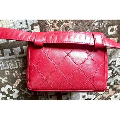 Pre-owned Chanel Leather Clutch Bag In Red