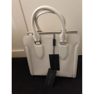 Pre-owned Alexander Mcqueen Zippã© Leather Tote In White
