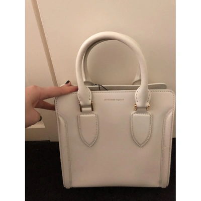 Pre-owned Alexander Mcqueen Zippã© Leather Tote In White