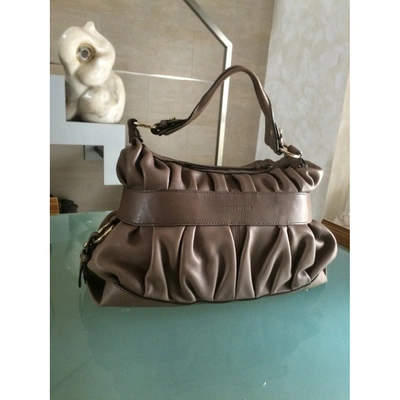 Pre-owned Coccinelle Leather Handbag In Khaki